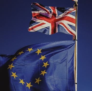 Pound continue lose against Dollar and Euro