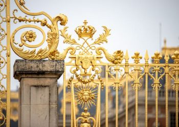 Gold remain resilient despite a risk-on market