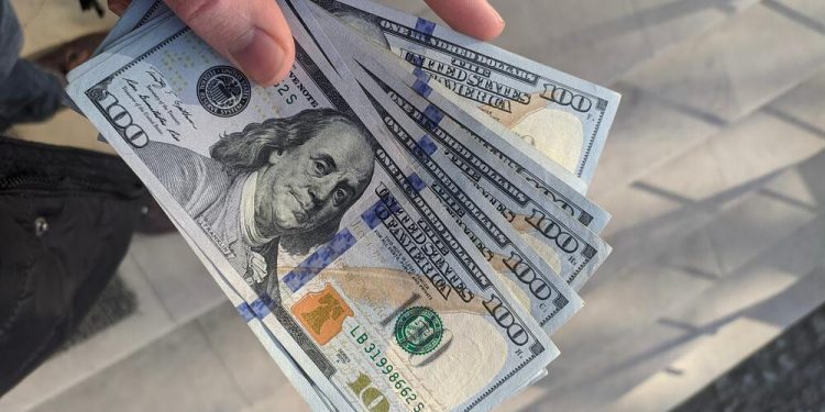 Dollar down against Euro, Yen and Pound