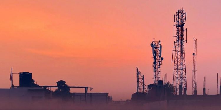 Oil price fall to the lowest level in more than 20 years