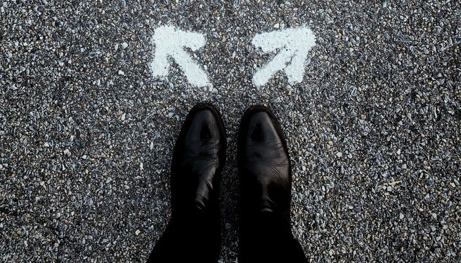 Uncertainty reign on risky assets as investors torn between contrasting drivers