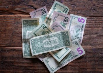 US Dollar once again falling because investors feel more appetite for riskier assets