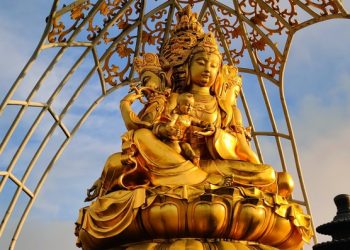 Gold price skyrocket and climb to its highest in seven years