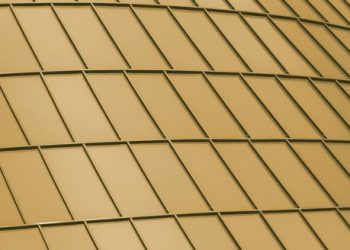 Gold price remain steady just below 7-year high