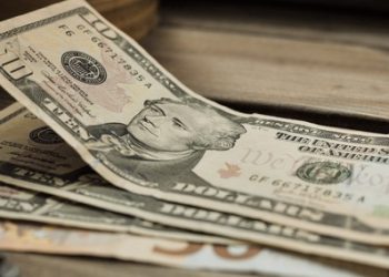 Is the US Dollar poised for a crash?