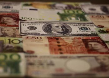 US Dollar and other safe havens retreating, while Euro and risk related currencies in general on the rise