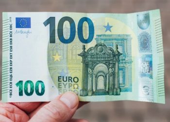 Euro record gains versus other major currencies, hit 4 month high against Dollar