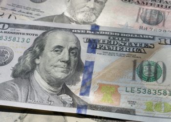 US Dollar record some gains versus other major currencies after the bitter debate