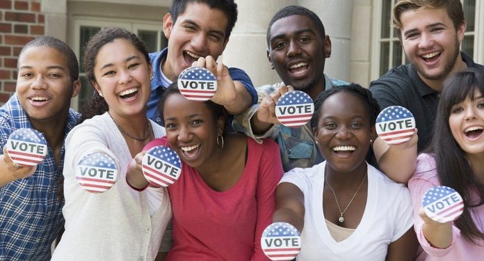 All major currencies almost flat as investors await on November 3