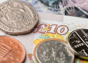 Pound staging a comeback during early Tuesday trading
