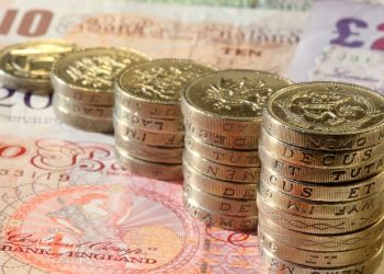 Pound record gains versus Euro and Dollar following encouraging developments of Brexit negotiation