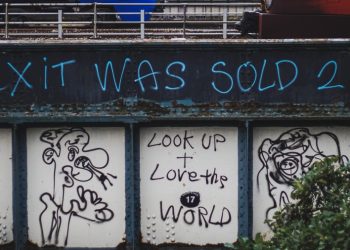 European shares open with bullish tone after validation of US spending bill and progress on Brexit talks