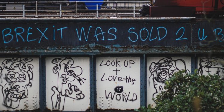 European shares open with bullish tone after validation of US spending bill and progress on Brexit talks