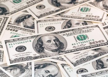 US dollar losing ground to other major currencies