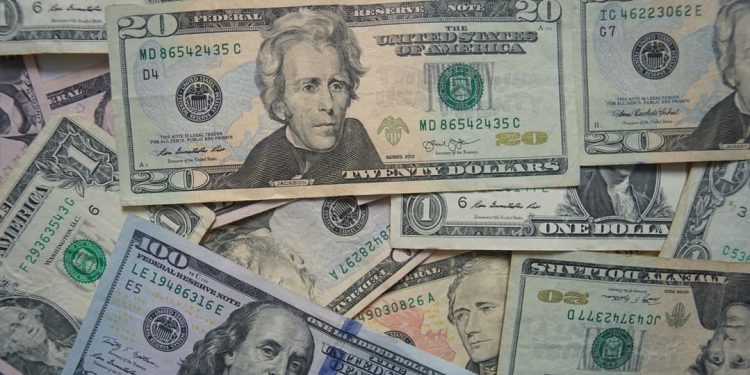 Dollar gaining ground to other major currencies as risk-on dominate the markets