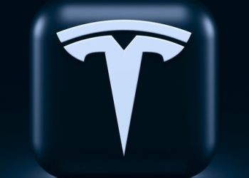 Tesla Technical Analysis – Between moving averages