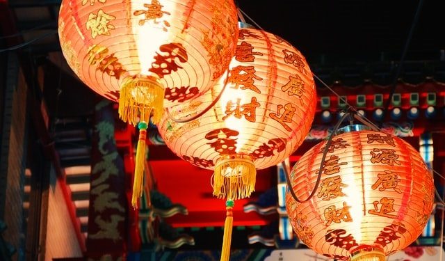 China returns after long holiday