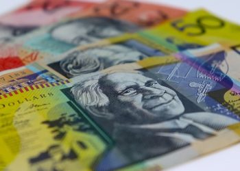 Australia’s dollar starts the day strong thanks to RBA meeting minutes